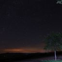 Blickrichtung Nord-Ost<br />der goldene Schein in den Wolken kündigt den bald aufgehenden Mond an....